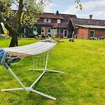 Am Alten Haus 아파트 *