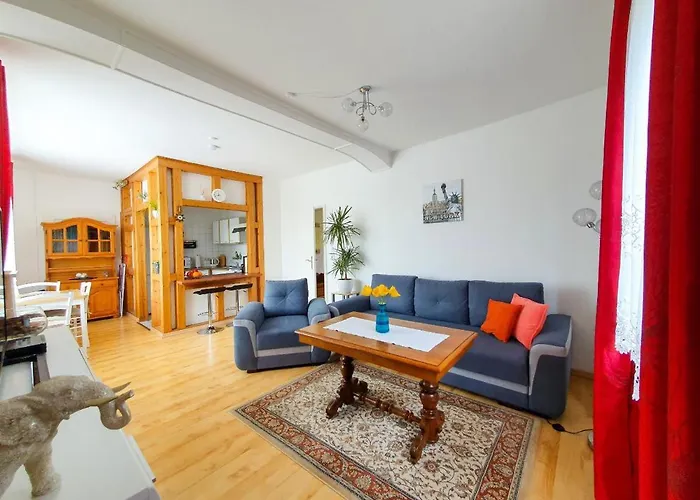 Am Alten Haus *